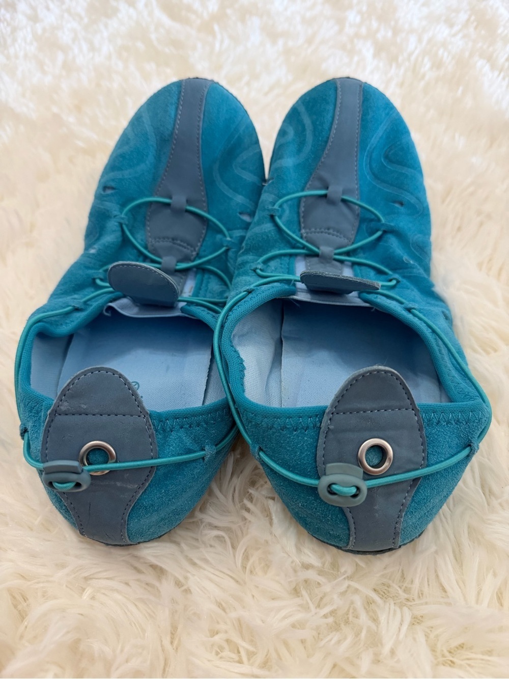 Curves Foldable Travel Shoes w/ grip soles & carry case, wmn’s size 9 Turquoise - Picture 5 of 7